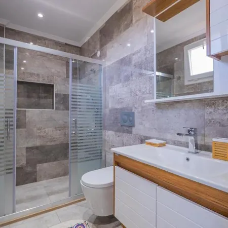 Secluded Luxurious With Pool In 빌라 *