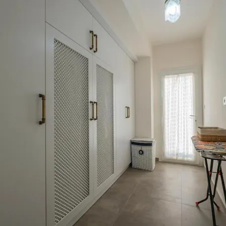 빌라 Secluded Luxurious With Pool In 페티예